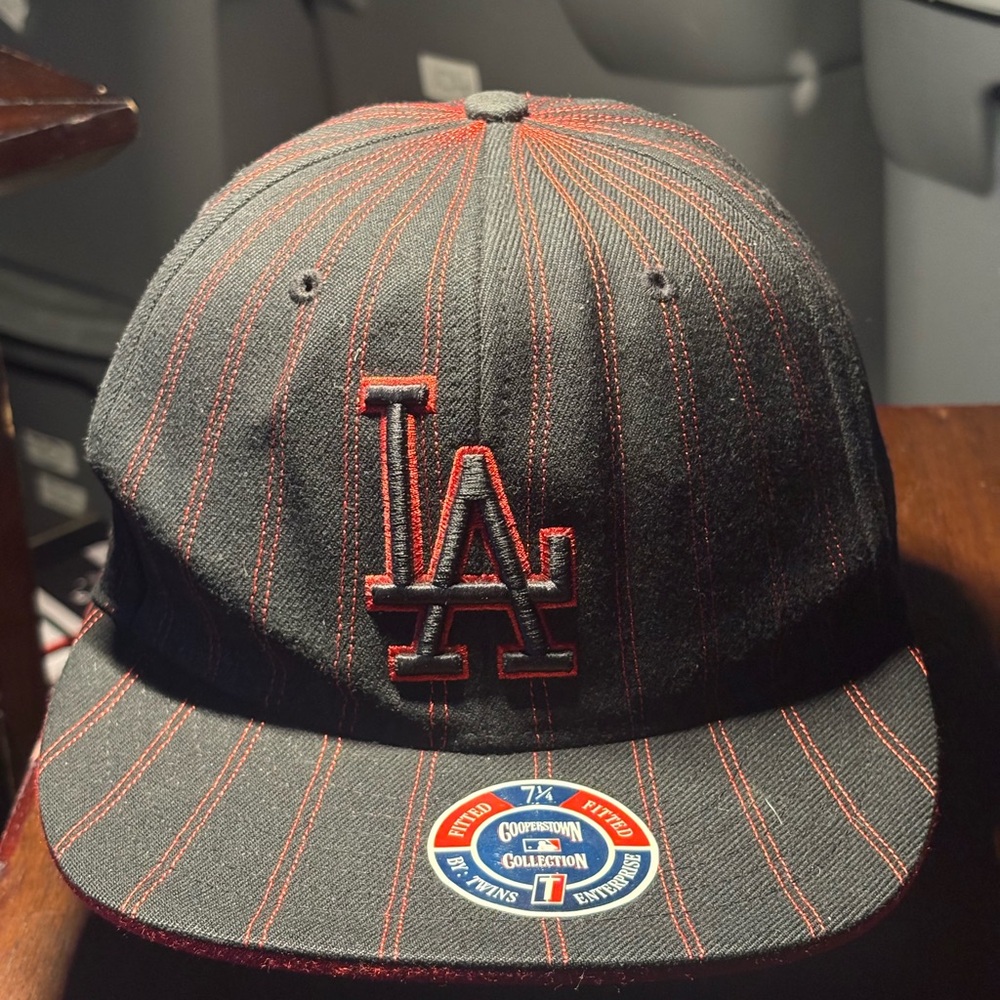 New Era Black and Red LA FITTED Cap(118)